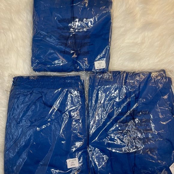 WOMEN’S ROYAL BLUE PLUS SIZE FITTED CARGO JOGGERS SWEATPANTS - Picture 9 of 14